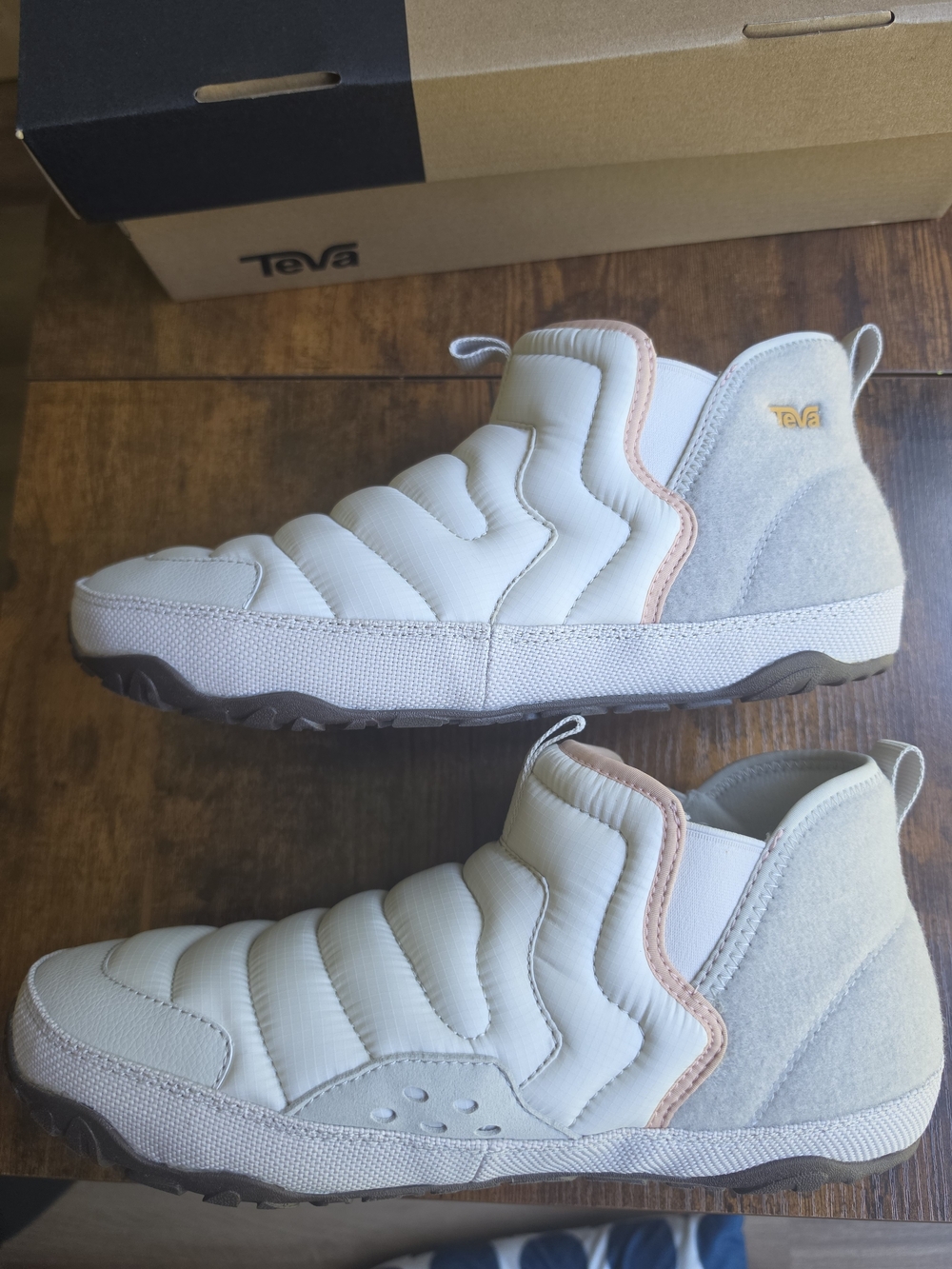 Teva Cream Quilted Slip-On Ankle Sneakers with Pink Trim - Picture 12 of 15